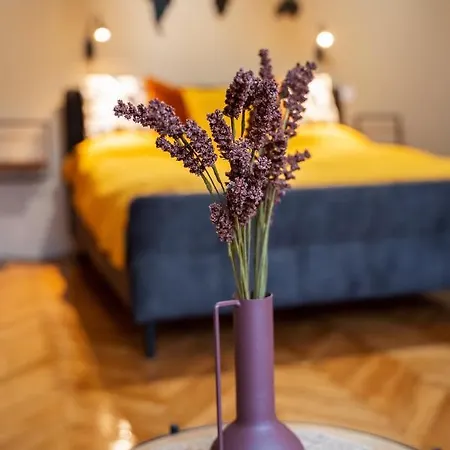 Belvarosi 'bronze' Apartment *